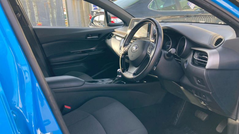 Toyota C-HR 1.8 Hybrid Dynamic 5dr CVT Hybrid Hatchback